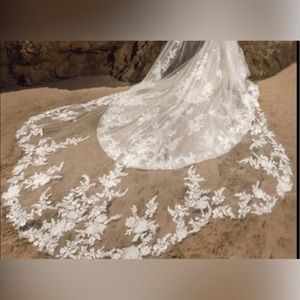 Chapel length wedding veil